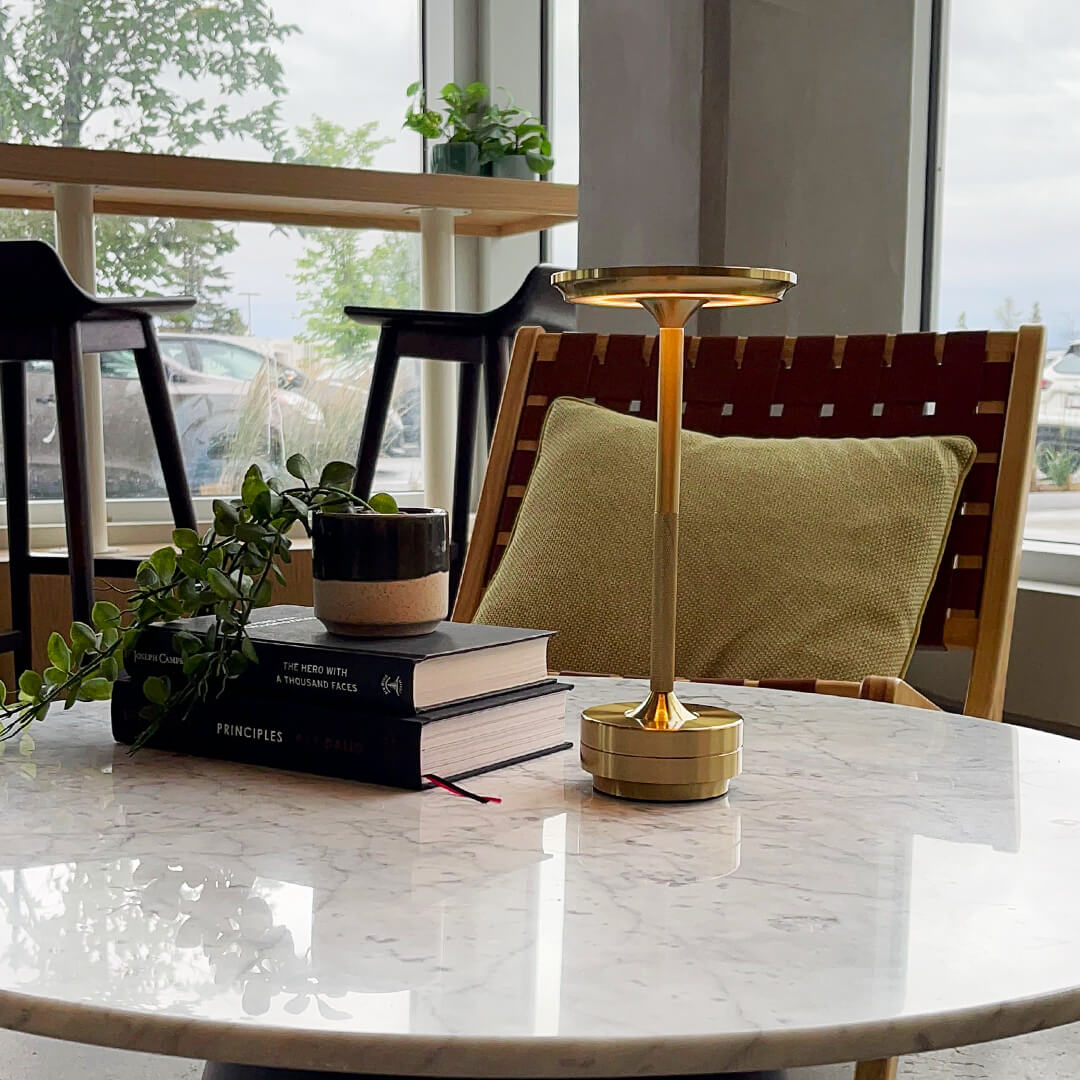 gold thin stem table lamp