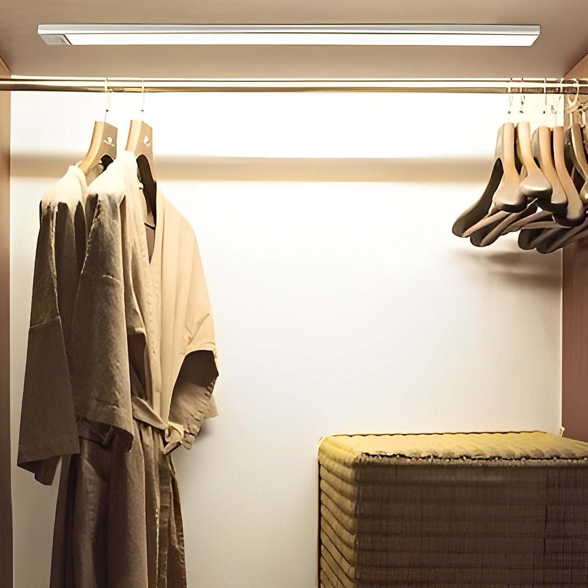 Intelligent Ultra-thin Dimmable Motion Sensor Wireless Strip LED Cabinet Light