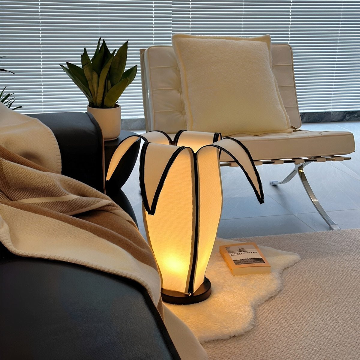 Modern Banana Design Plug In LED Floor Lamp Art Decor