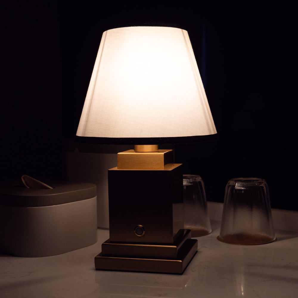 small sturdy lamp