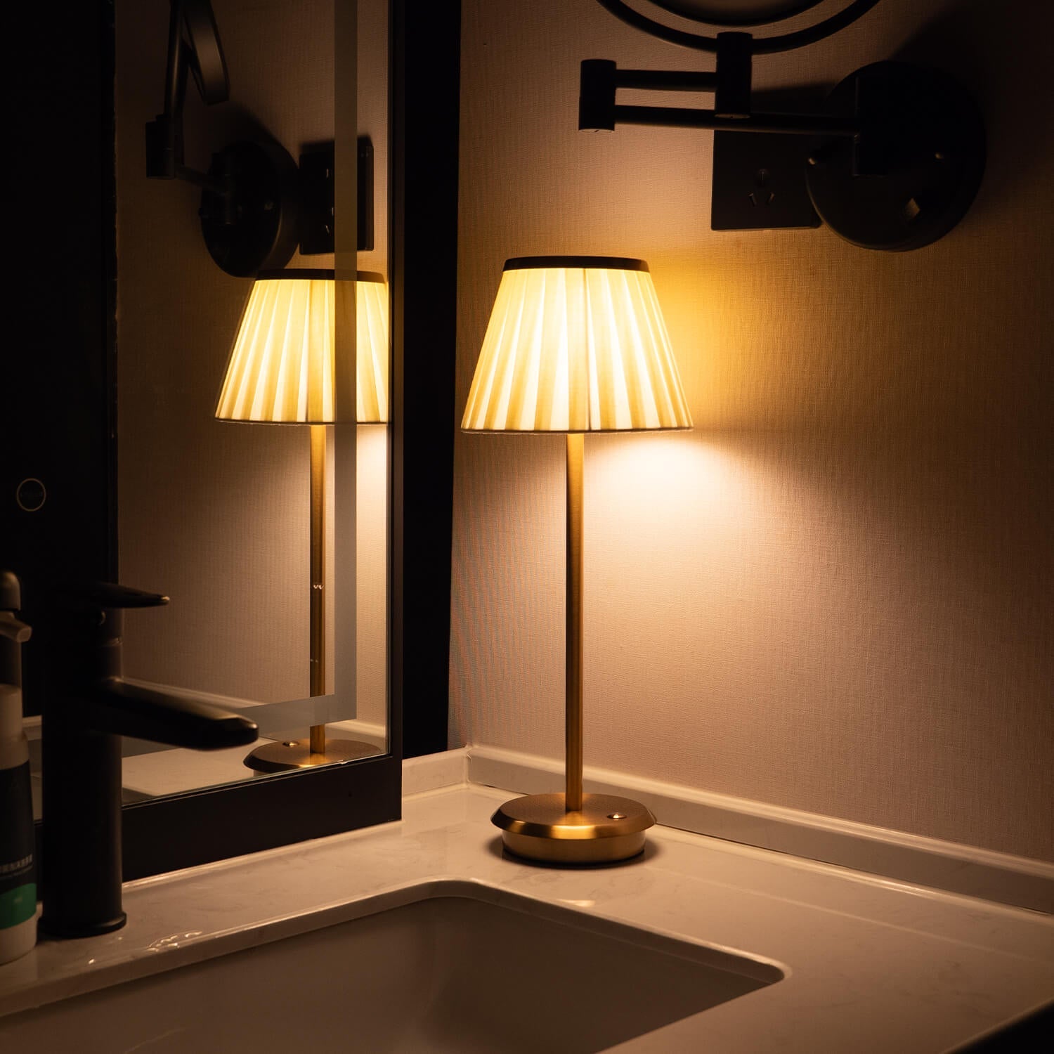 LED bedside lamp