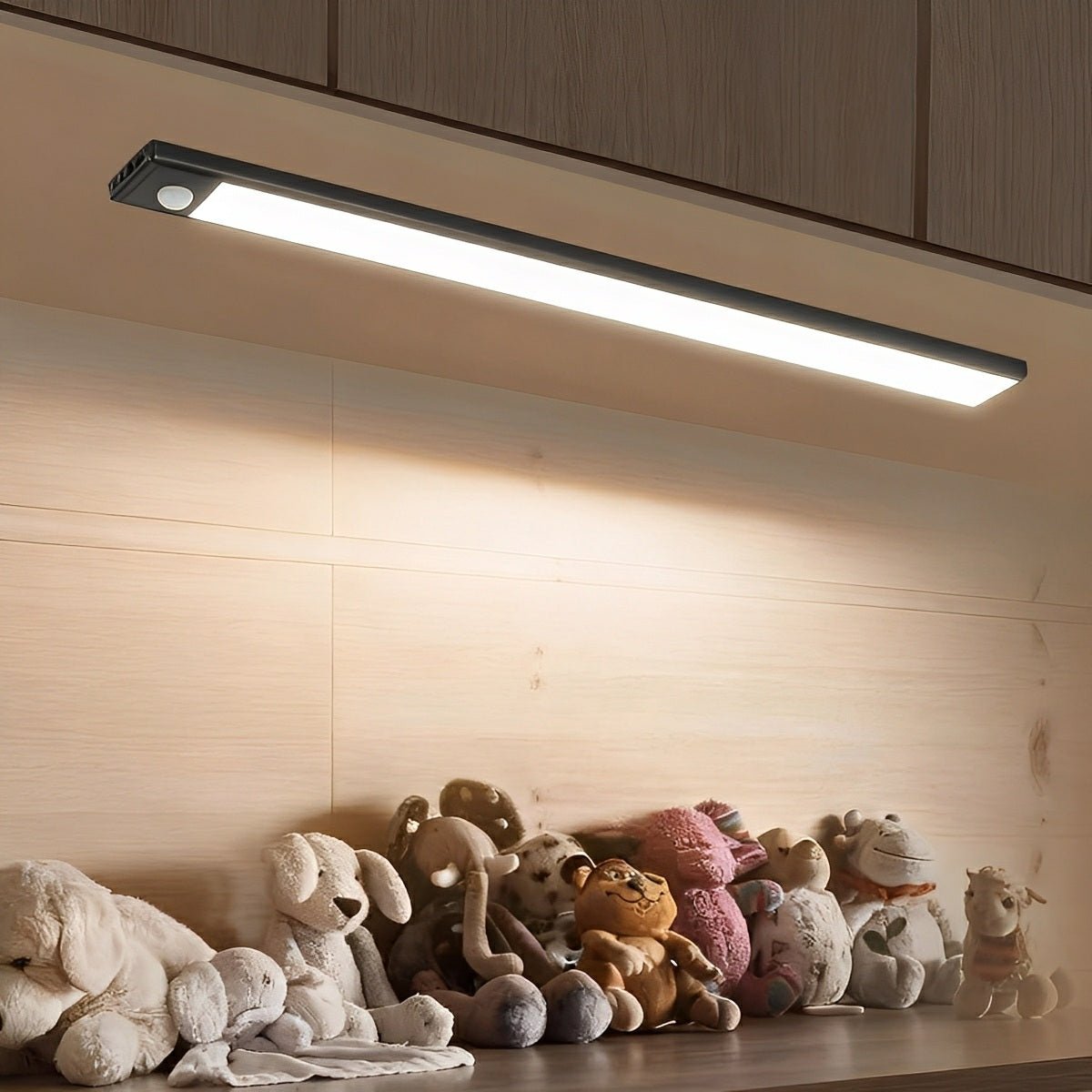 Intelligent Ultra-thin Dimmable Motion Sensor Wireless Strip LED Cabinet Light