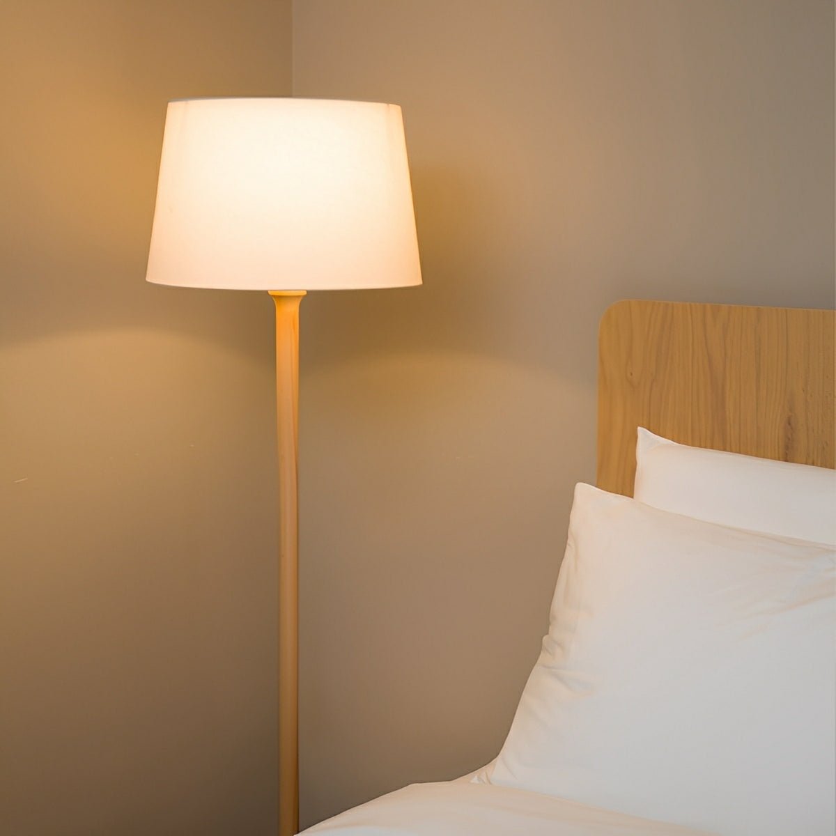 Modern Beech Wood Fabric Drum Shade LED Floor Lamp