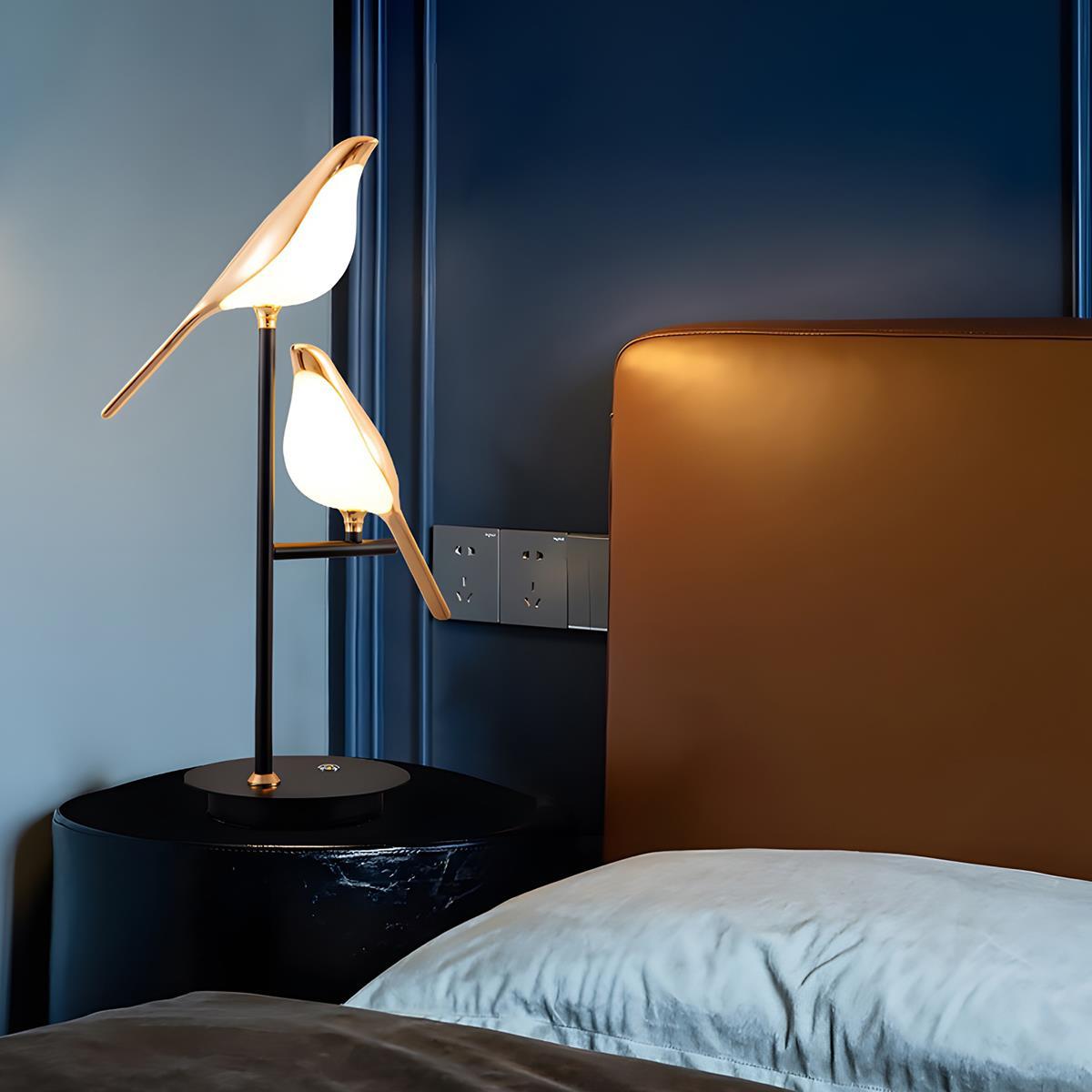 Modern Luxury Magpie Bird LED Indoor Table Lamp