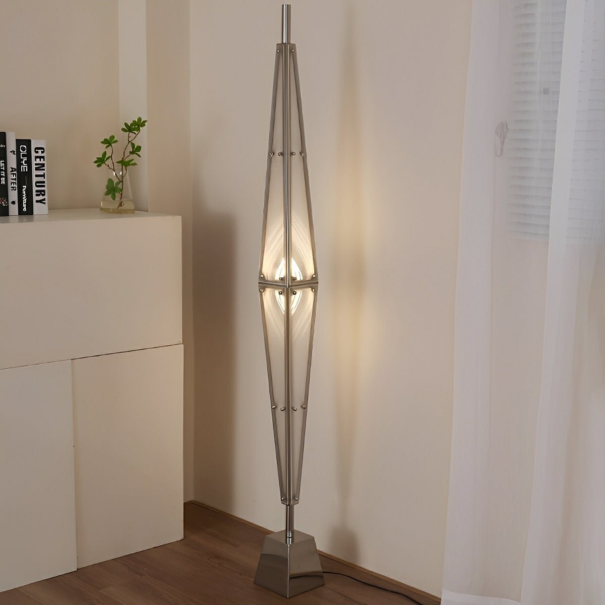 Modern Minimalist Diamond-Shaped Dimmable LED Floor Lamp