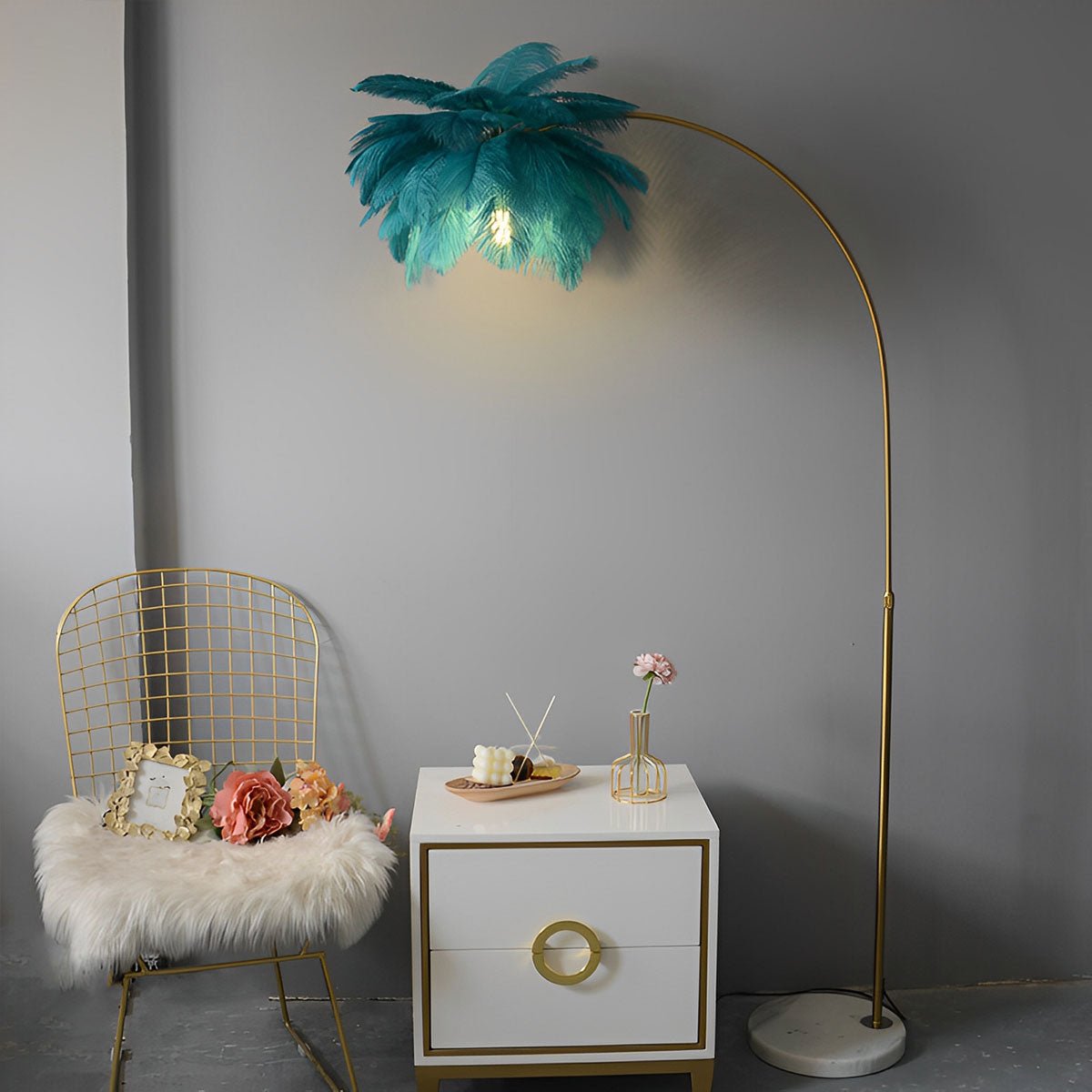 Modern Romantic Style Ostrich Feather Adjustable LED Floor Lamp