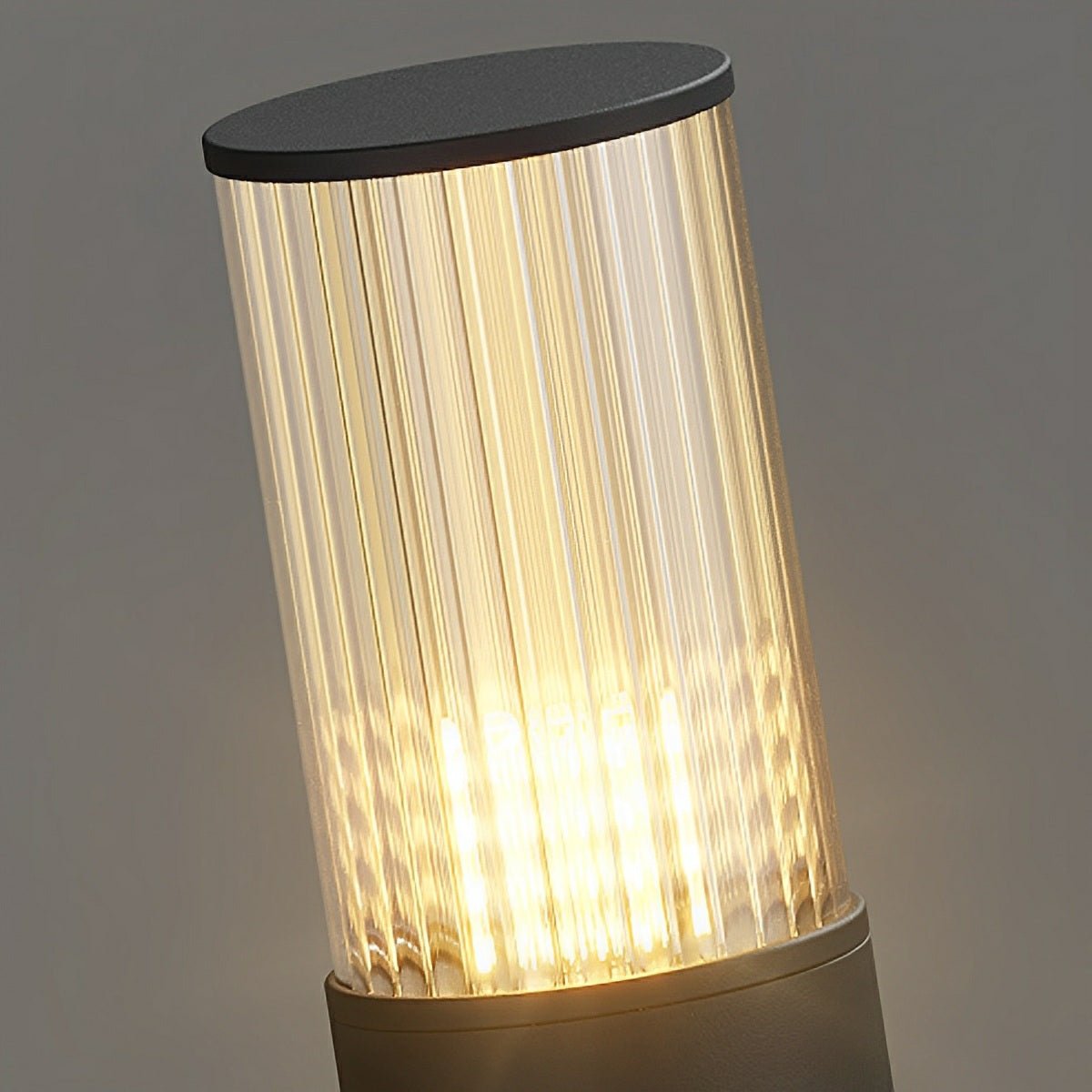 Modern Waterproof Cylinder Outdoor Garden LED Lawn Pillar Lights