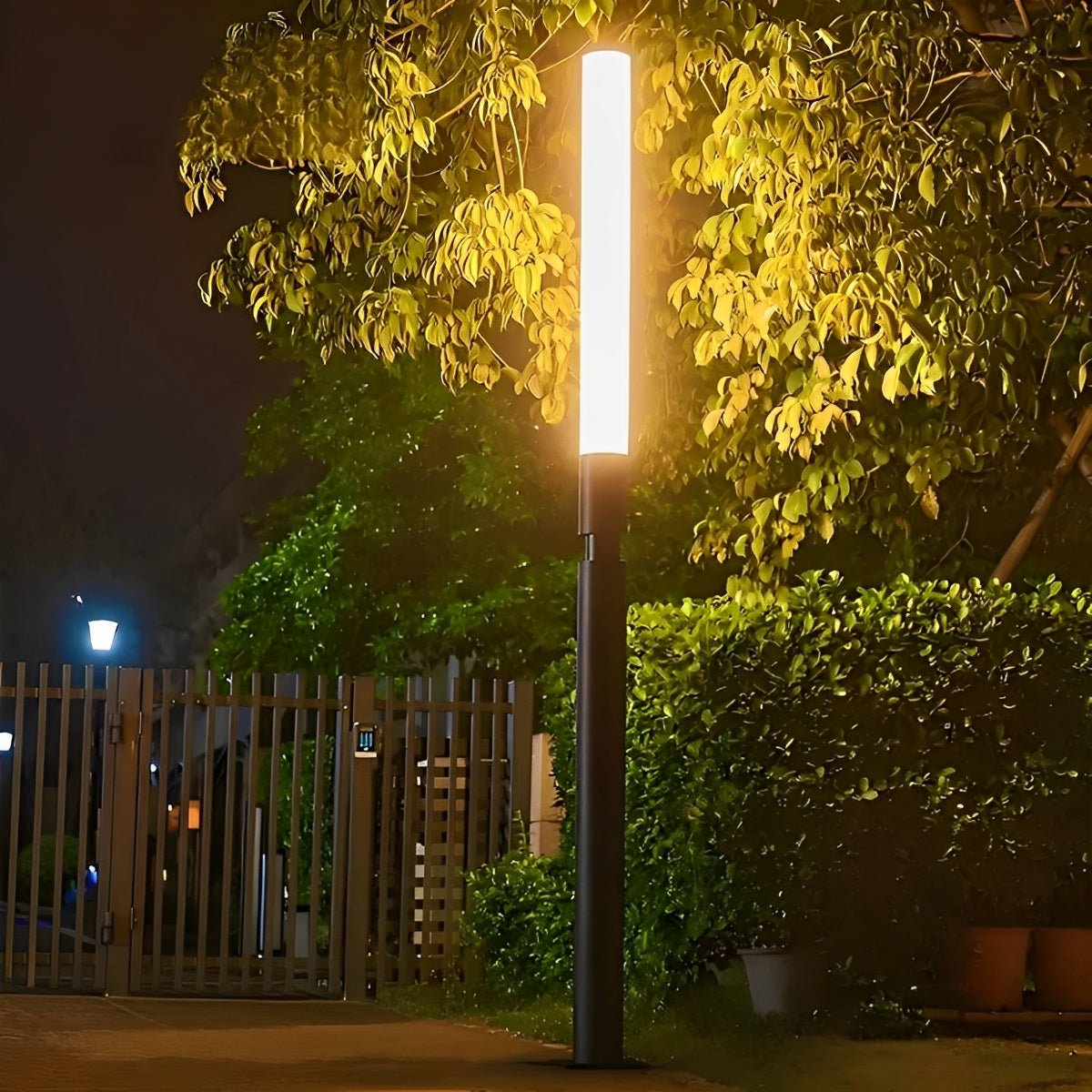 Waterproof Modern Cylinder Long Barrel Column Post Lights Pillar Lights