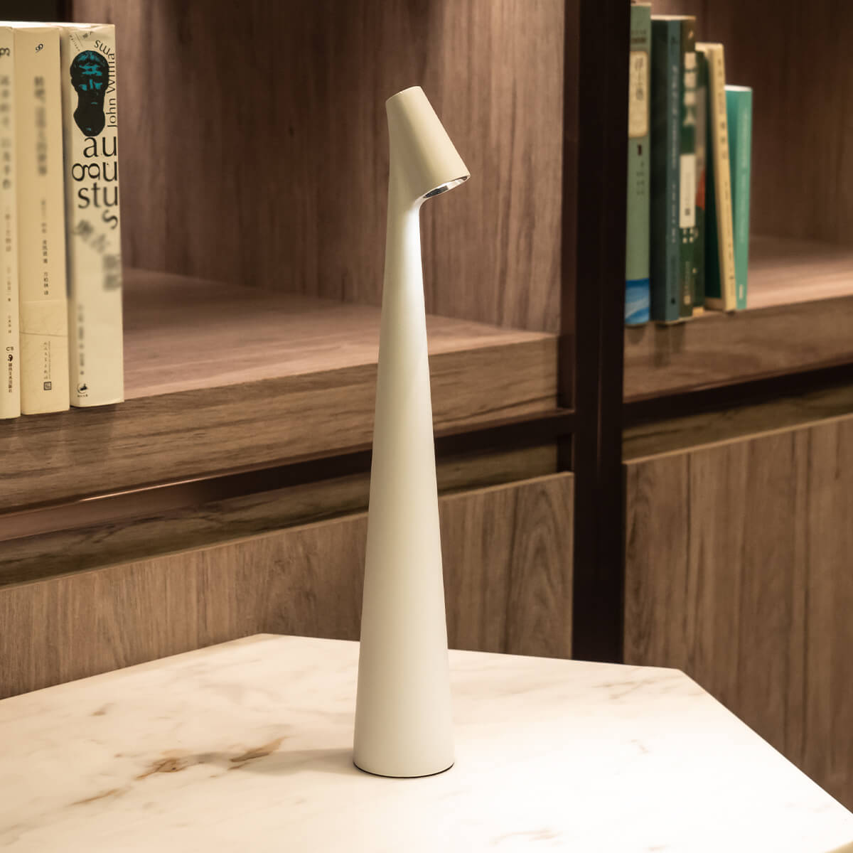 white sleek table lamps